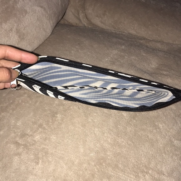 Zebra 🦓 print zippered bag 10x5.5” - Picture 3 of 3